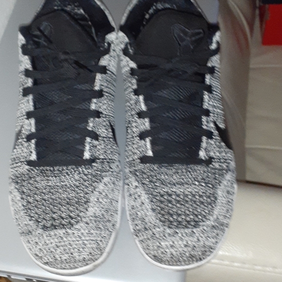 Kobe Bryant XI elite low - Picture 1 of 4